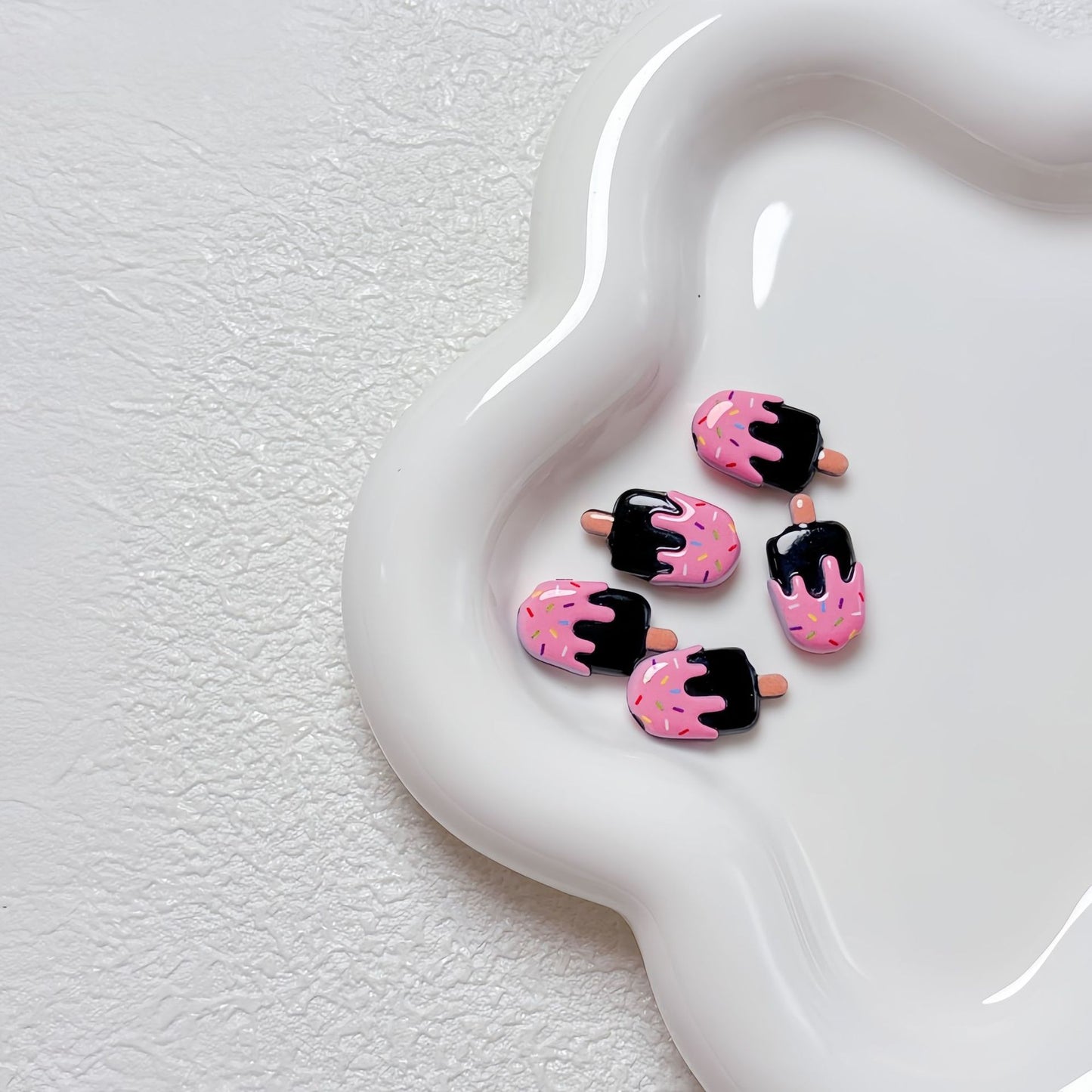 New Cartoon Painted Ice Cream & Popsicle Acrylic Beads | Straight & Diagonal Holes for DIY Phone Charms, Jewelry Making Supplies